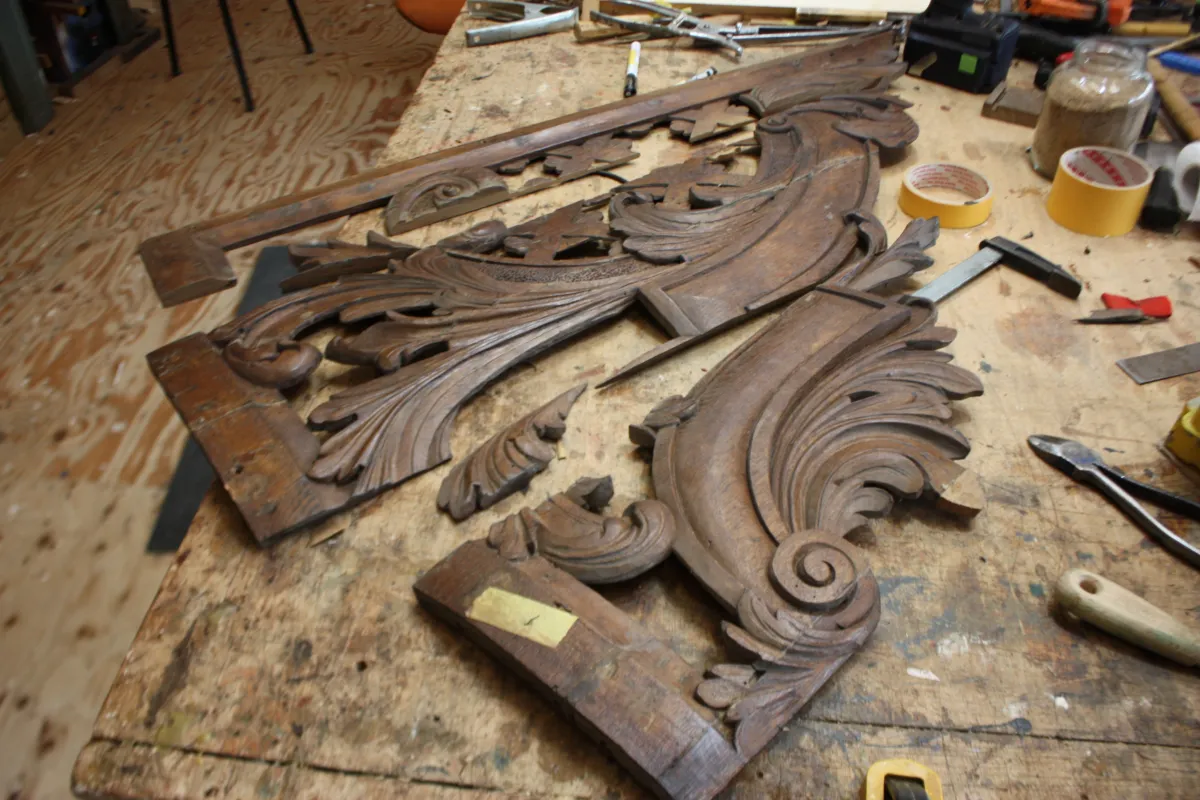 Leens restauratie onderdeel