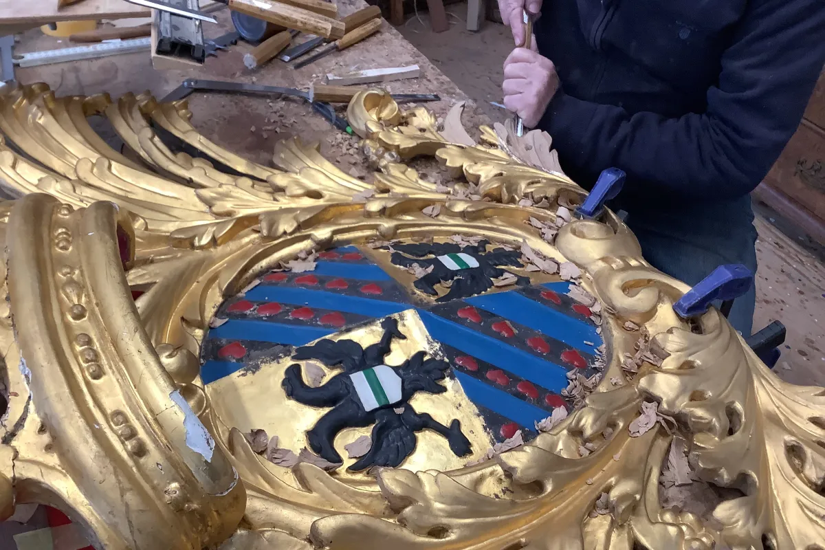 Restauratie wapenschild provincie Groningen