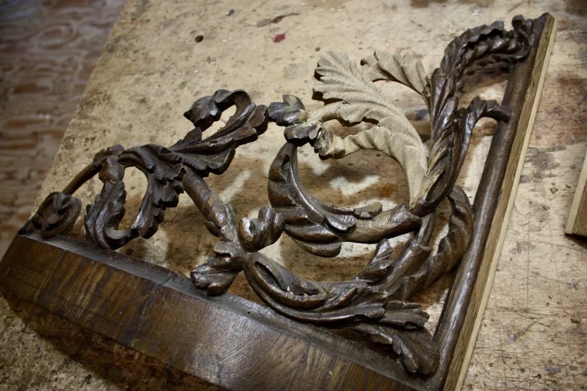 Bellingwolde restauratie houtsnijwerk