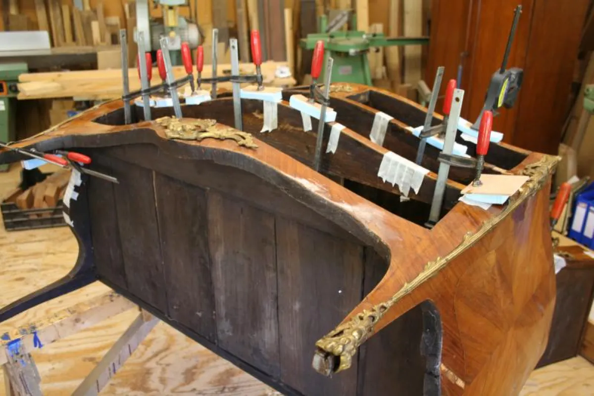 Commode Louis XV Rozen en pallisanderhouten commode 1